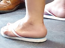 feet foot-fetish mammy milf pretty